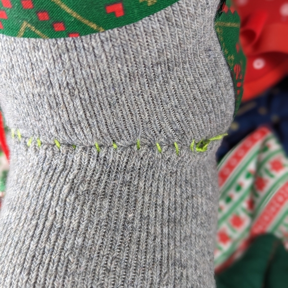 Vintage Quilted Christmas Reindeer Wall Door Hanging Hand Made Kitschy Plush - Picture 5 of 7